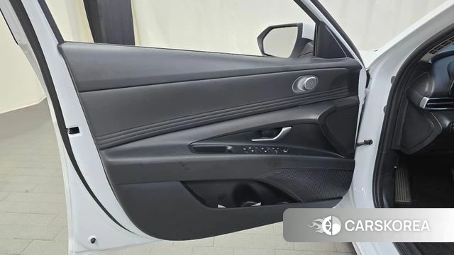 Hyundai Avante Hybrid (CN7) id 4506397 из Кореи 16