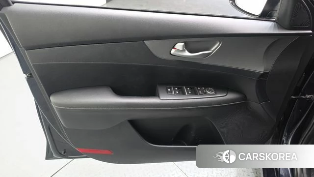 Kia Come New K3 id 4755254 из Кореи 16