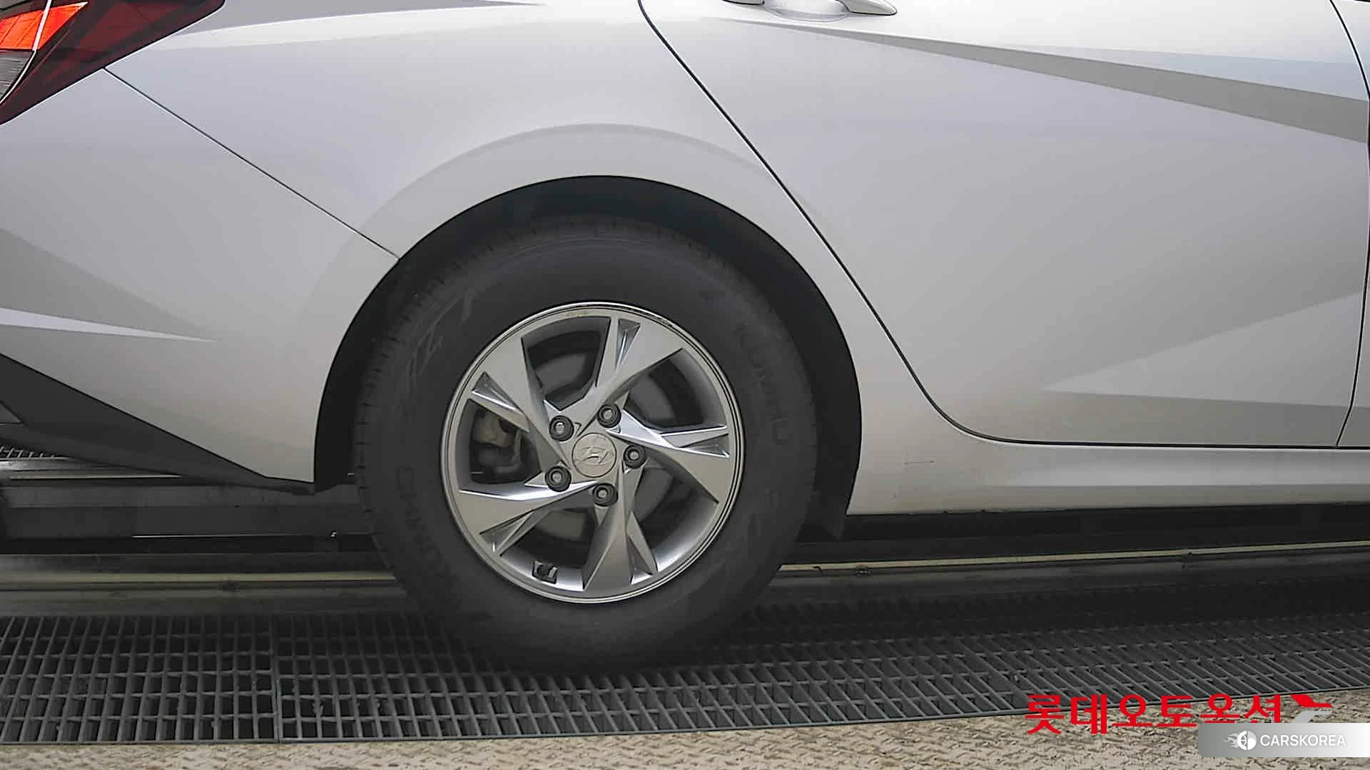 Hyundai Avante id 4296835 из Кореи 16