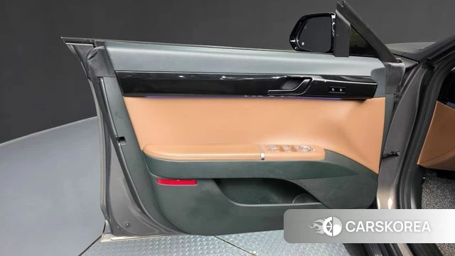 Hyundai Grandeur Hybrid (GN7) id 4691928 из Кореи 16