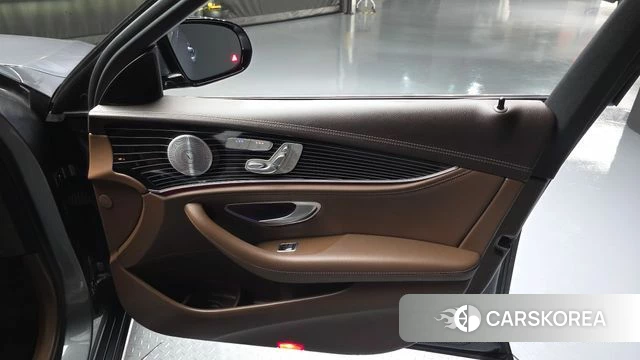 Mercedes-Benz E-Class W213 id 4529997 из Кореи 16