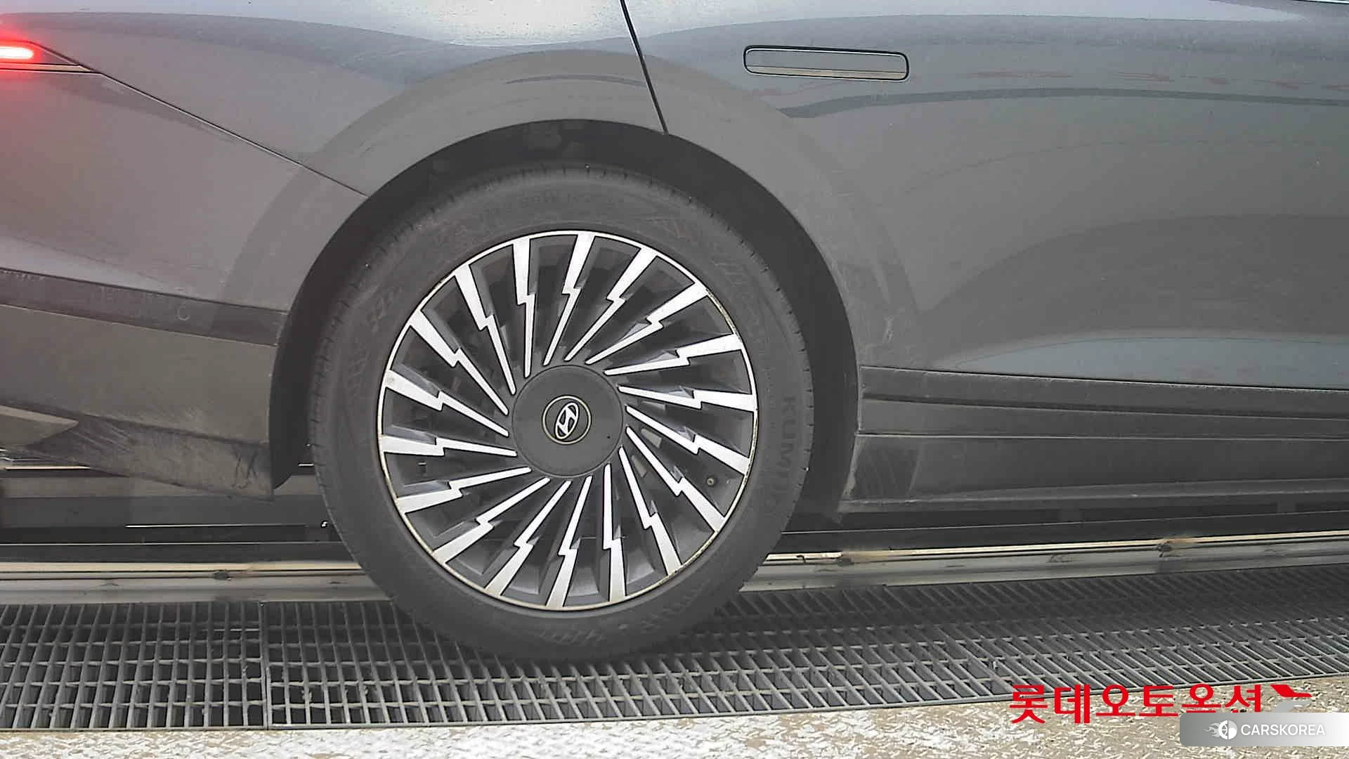 Hyundai Grandeur id 3869295 из Кореи 16