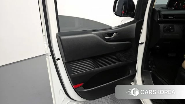 Hyundai Staria id 4222849 из Кореи 16