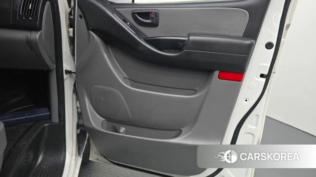 Hyundai The New Grand Starex id 4937262 из Кореи 16