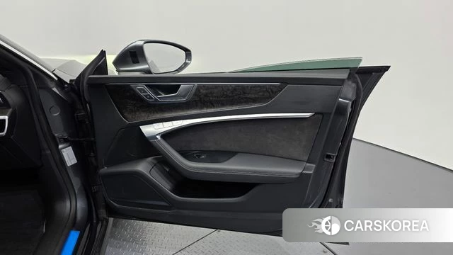 Audi A7 (4K) id 4224541 из Кореи 16