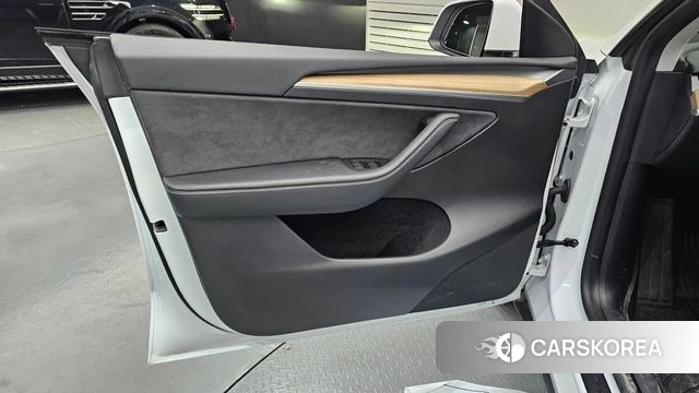 Tesla Model Y id 4442925 из Кореи 16