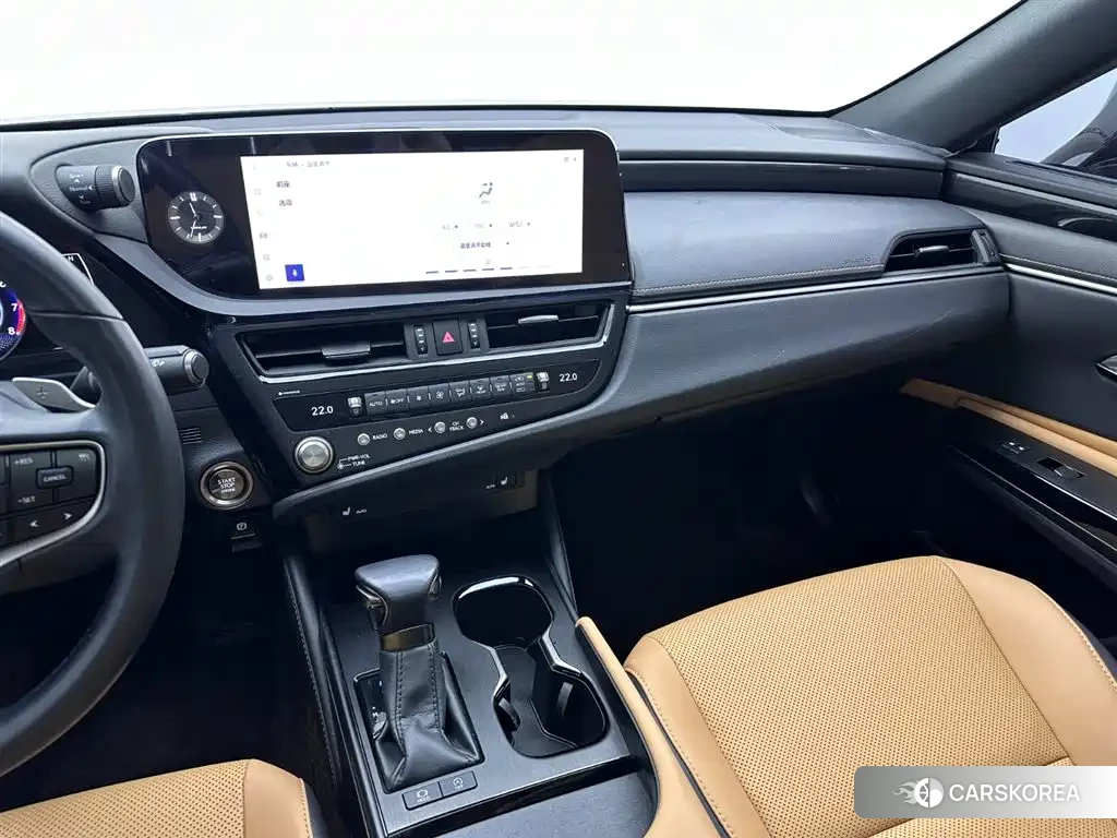 Lexus ES id 4649407 из Китая 16