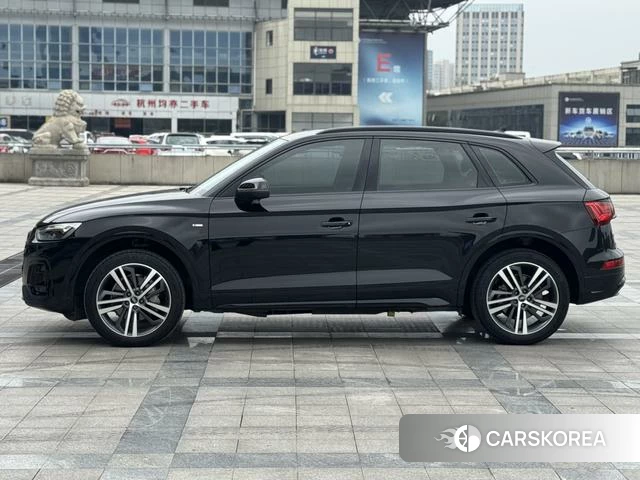 Audi Q5L id 4272704 из Китая 16