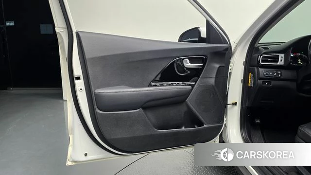 Kia Niro id 4776421 из Кореи 16