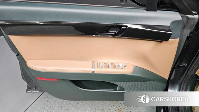 Hyundai Grandeur Hybrid (GN7) id 4194901 из Кореи 16