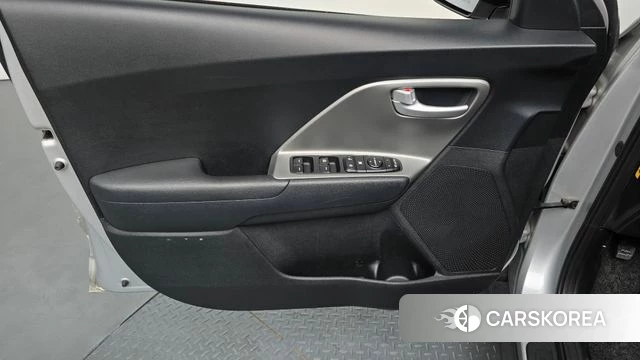 Kia Niro id 4596084 из Кореи 16