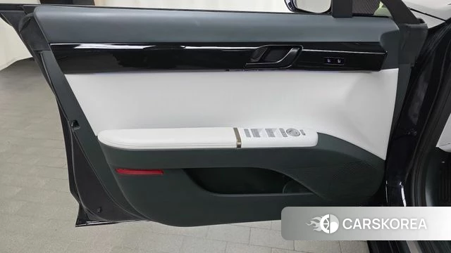 Hyundai Grandeur (GN7) id 4230817 из Кореи 16