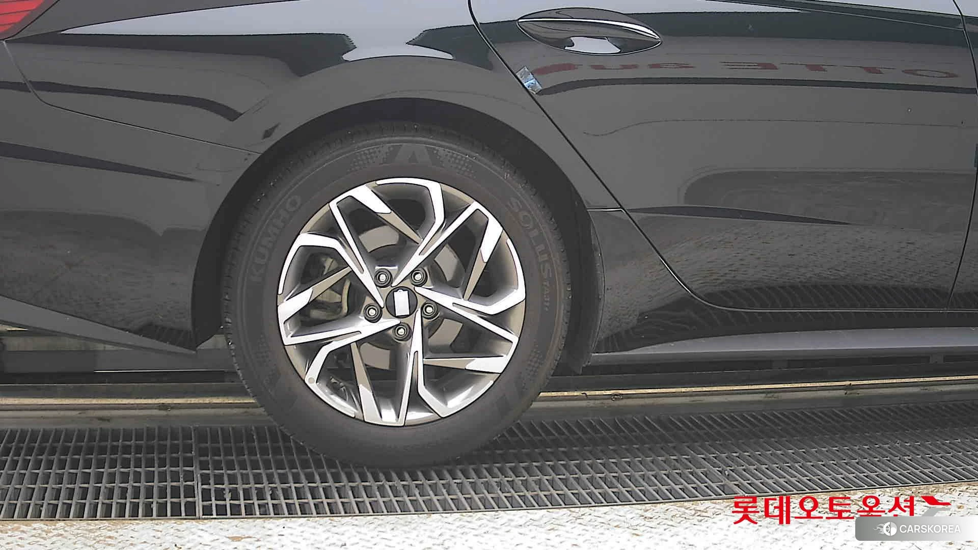 Hyundai Sonata id 4498409 из Кореи 16