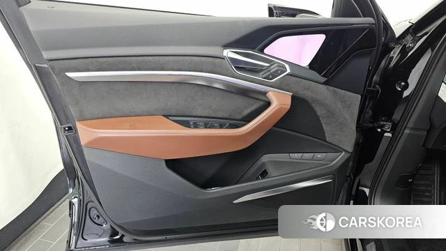 Audi e-Tron id 4872195 из Кореи 16