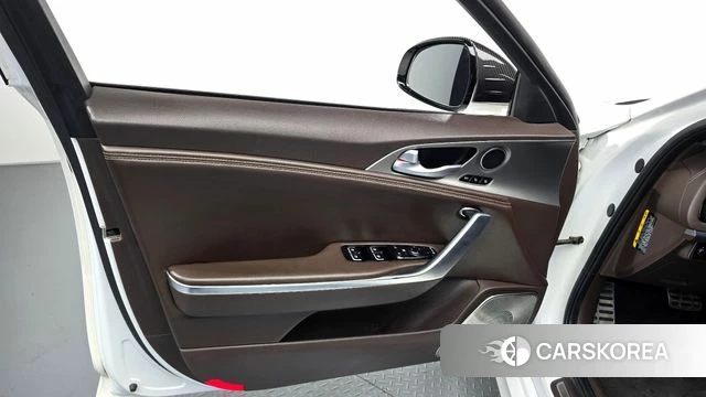 Kia Stinger id 4477396 из Кореи 16