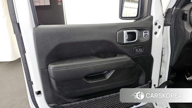 Jeep Wrangler (JL) id 4196017 из Кореи 16