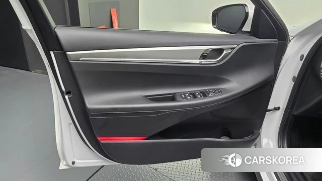 Hyundai The New Grandeur IG id 4764080 из Кореи 16