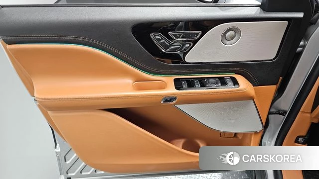Lincoln Aviator 2nd generation id 4835675 из Кореи 16