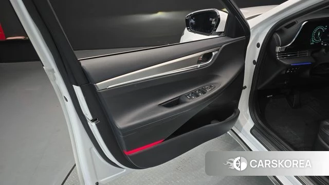 Hyundai The New Grandeur IG Hybrid id 4370074 из Кореи 16