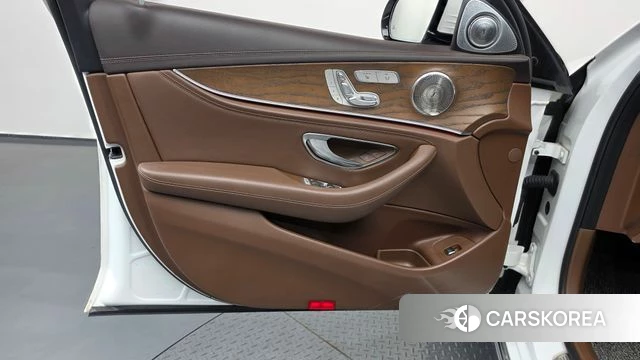 Mercedes-Benz E-Class W213 id 4435664 из Кореи 16