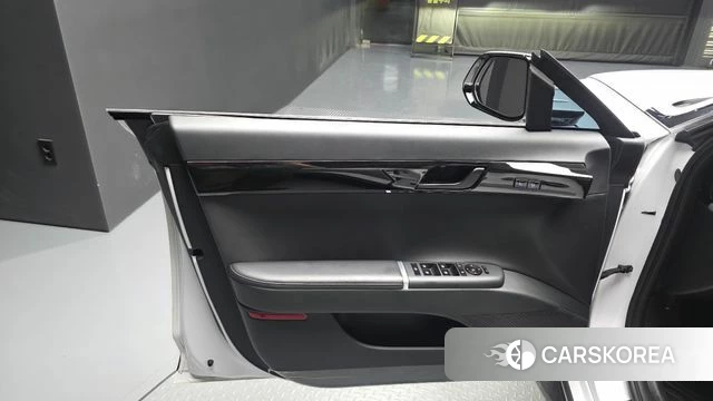 Hyundai Grandeur (GN7) id 4879739 из Кореи 16