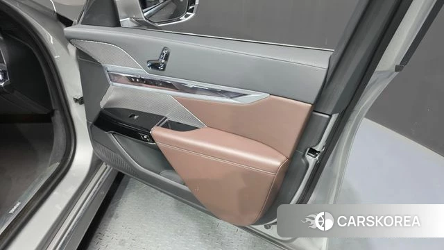 BMW 7 Series (G70) id 4194809 из Кореи 16