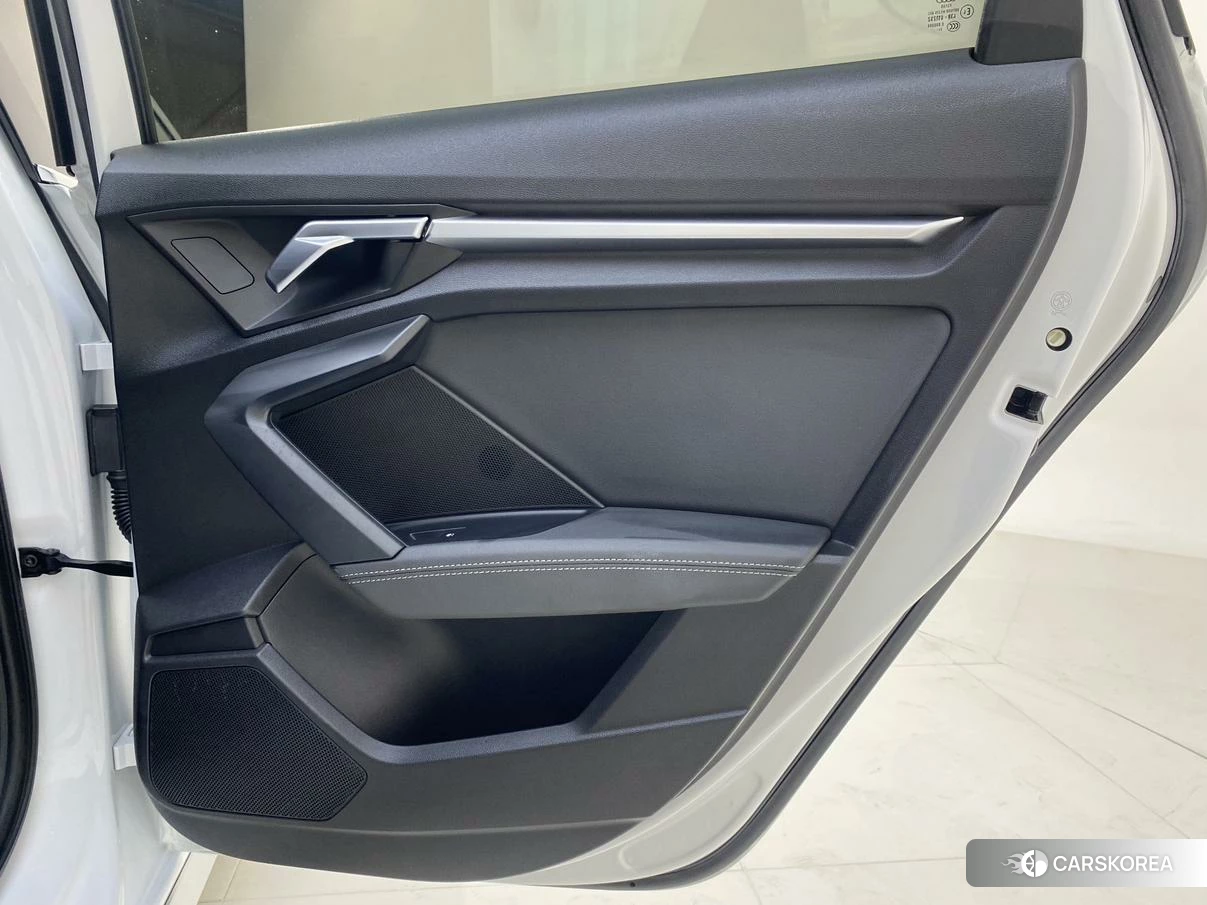 Audi A3 id 4498837 из Китая 16