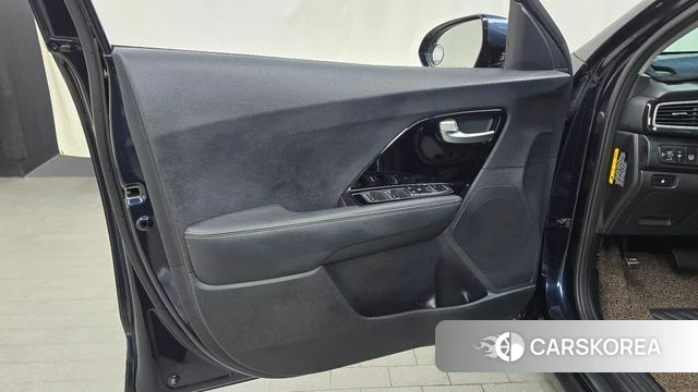 Kia Niro id 4377940 из Кореи 16
