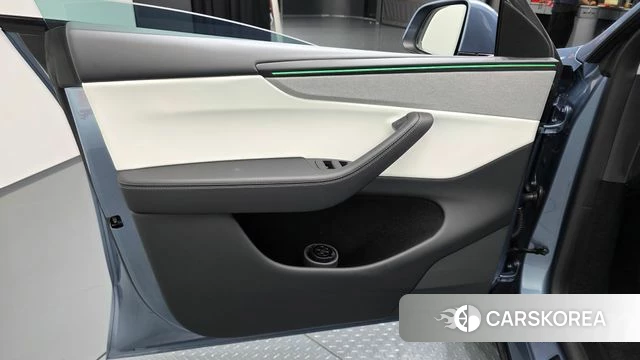 Tesla Model Y id 4381140 из Кореи 16