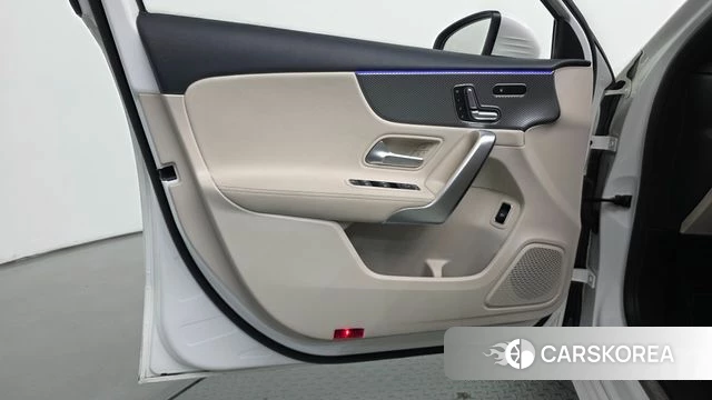 Mercedes-Benz A-Class W177 id 4726807 из Кореи 16