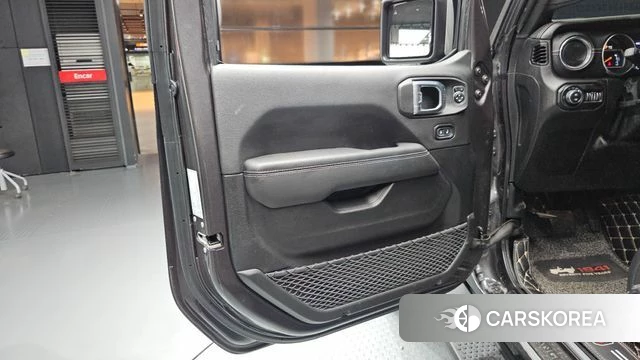 Jeep Wrangler (JL) id 4423899 из Кореи 16