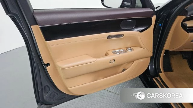 Genesis G90 (RS4) id 4572508 из Кореи 16