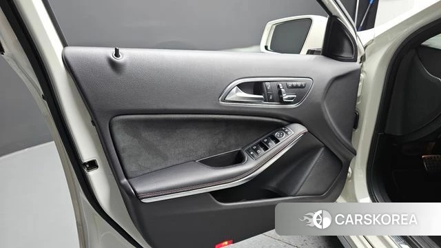 Mercedes-Benz A-Class W176 id 4459727 из Кореи 16