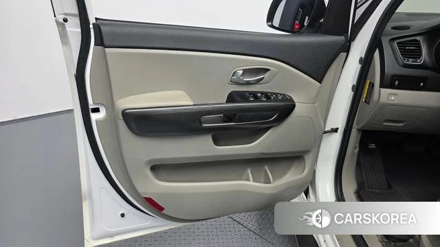 Kia The New Carnival id 4923872 из Кореи 16