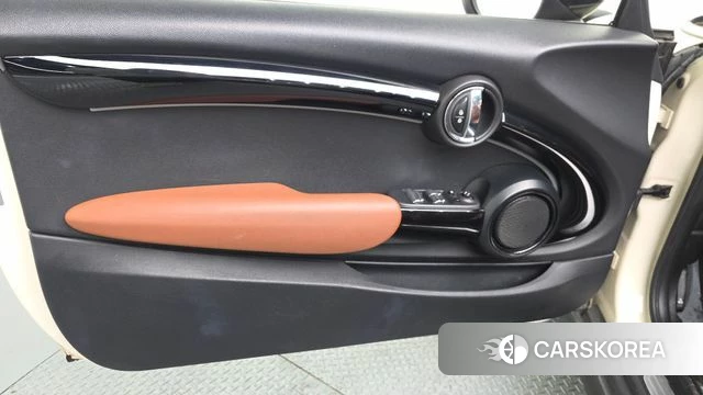 Mini Cooper S Convertible id 4316494 из Кореи 16
