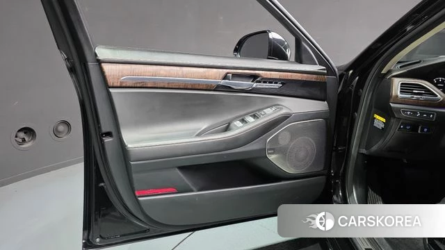 Genesis G90 id 4619605 из Кореи 16