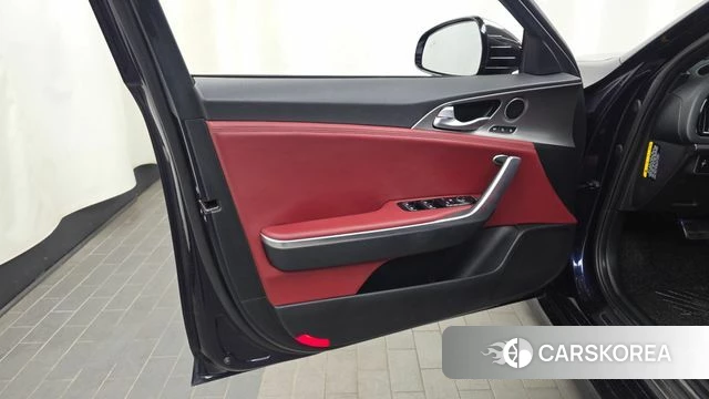 Kia Stinger id 4435250 из Кореи 16
