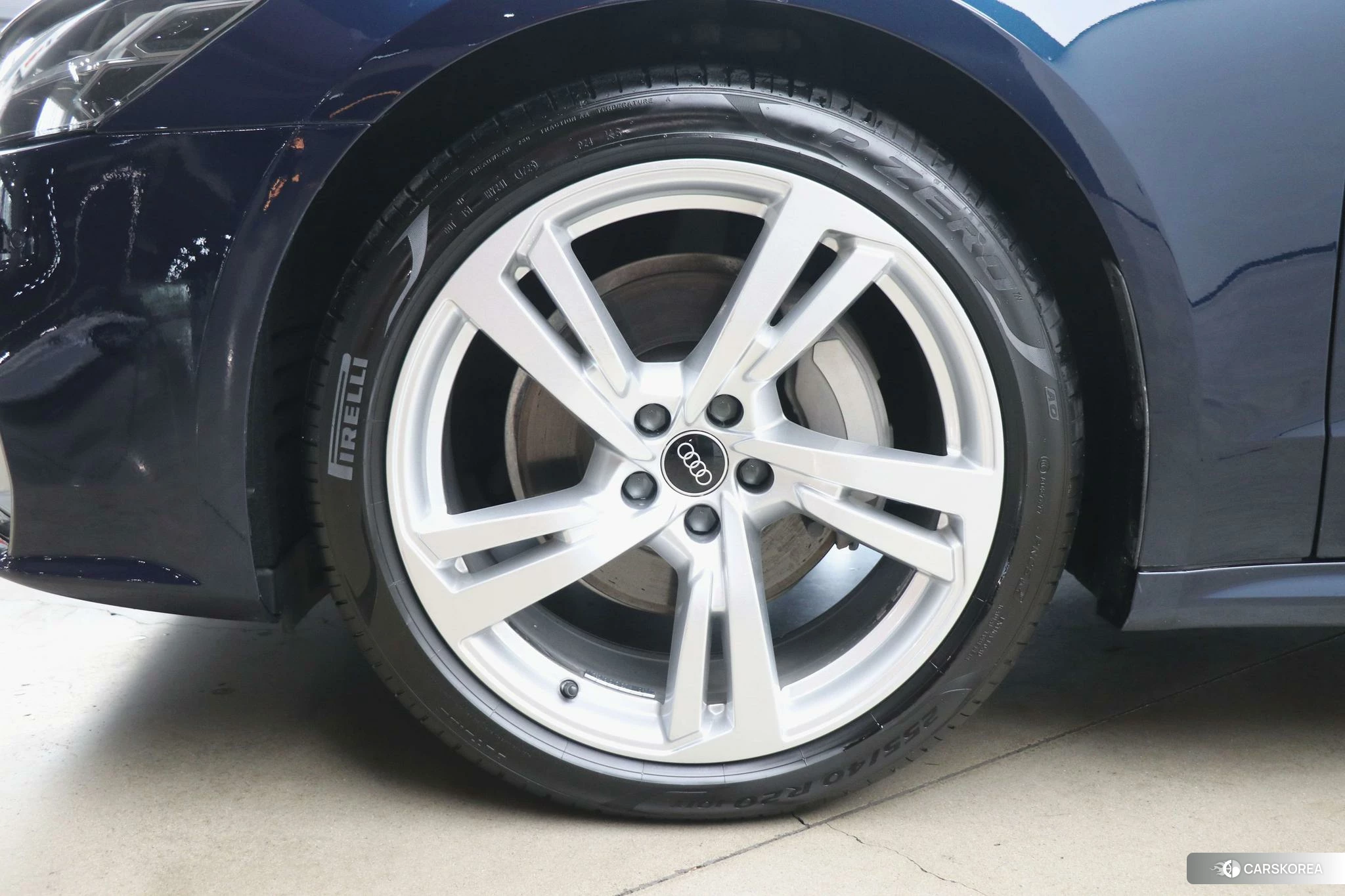 Audi A7L id 4479323 из Китая 16