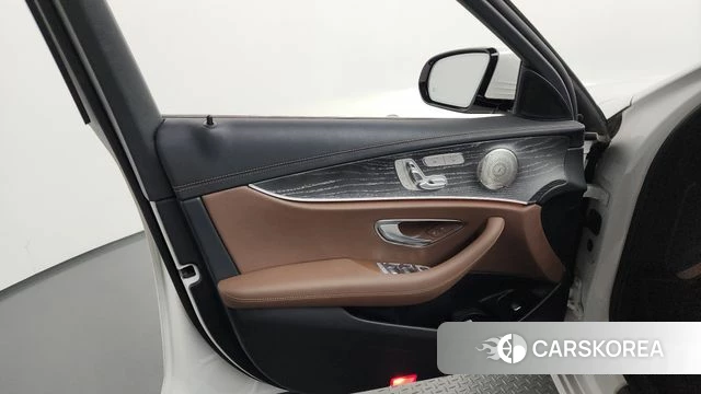 Mercedes-Benz E-Class W213 id 4409505 из Кореи 16