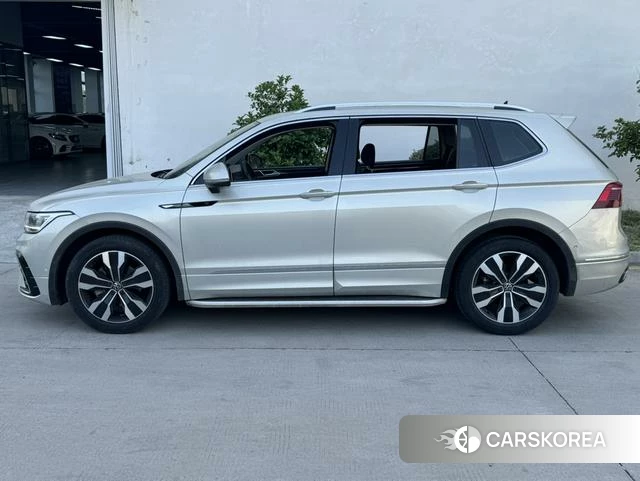 Volkswagen Tiguan L id 4313544 из Китая 16
