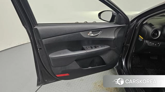 Kia Come New K3 id 4283932 из Кореи 16