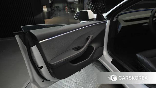 Tesla Model 3 id 4753084 из Кореи 16
