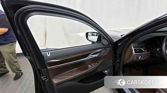 BMW 7 Series (G11) id 4383841 из Кореи 16