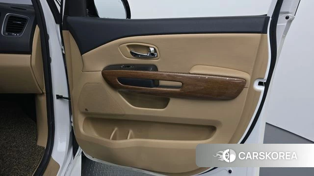 Kia All New Carnival id 4286382 из Кореи 16
