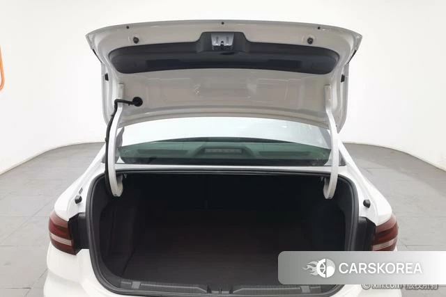 Volkswagen Lavida id 4210637 из Китая 16
