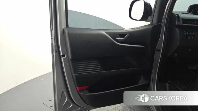 Hyundai Staria id 4468288 из Кореи 16