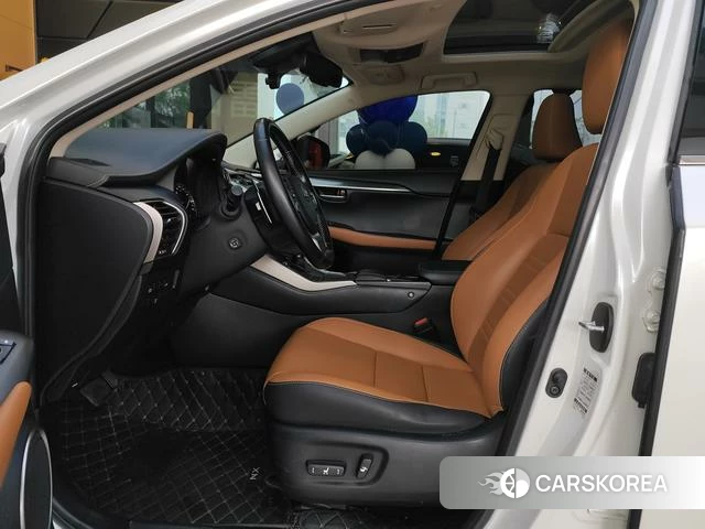 Lexus NX id 4262354 из Китая 16