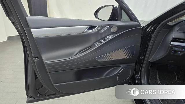 Genesis Electrified G80 (RG3) id 4323598 из Кореи 16