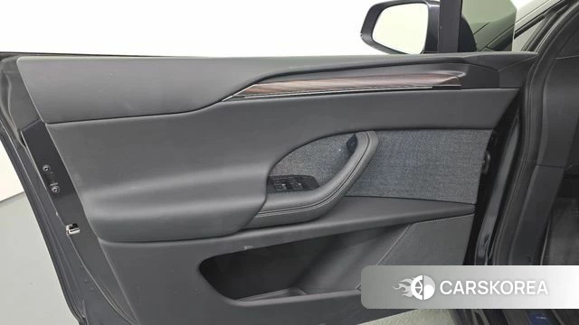 Tesla Model X id 4870431 из Кореи 16