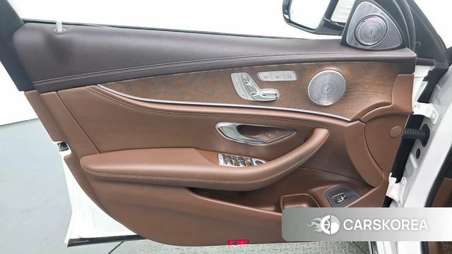 Mercedes-Benz E-Class W213 id 4530834 из Кореи 16